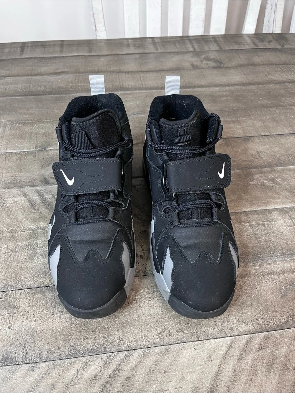 Nike Air DT Max '96 Deion Sanders Black Grey Sz 10
